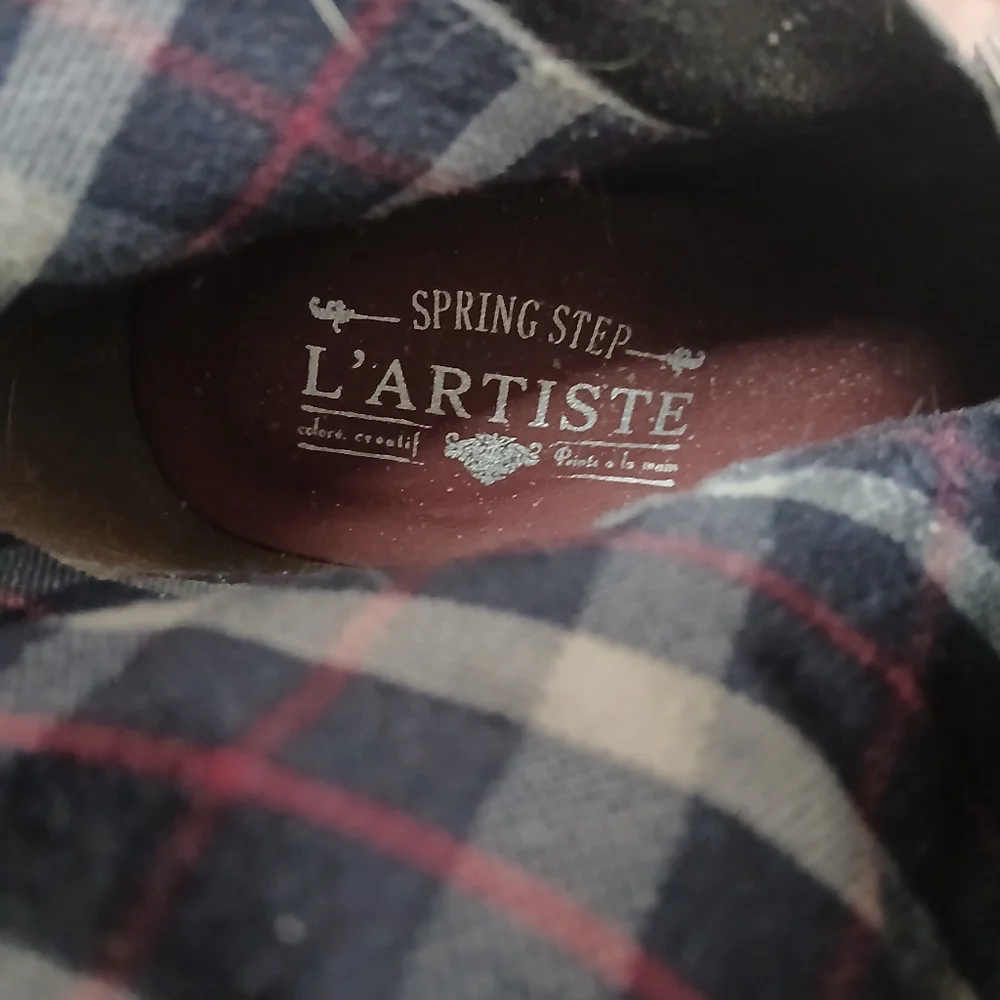 L'Artiste by Spring‎ Step FLORAL BOOTIES